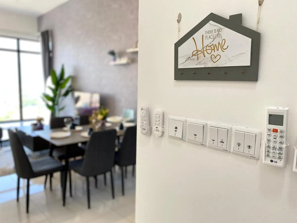 Beacon Executive Suite By Staycation Homestay George Town