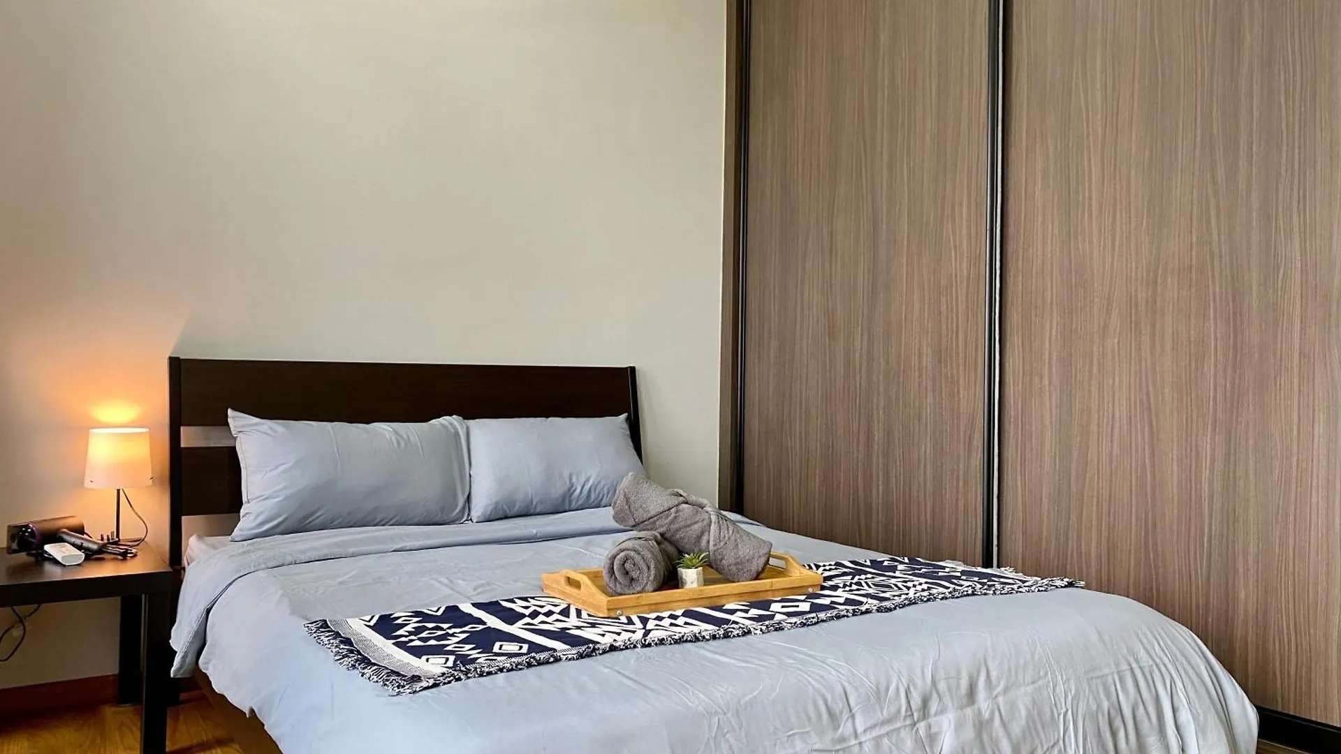 Beacon Executive Suite By Staycation Homestay George Town