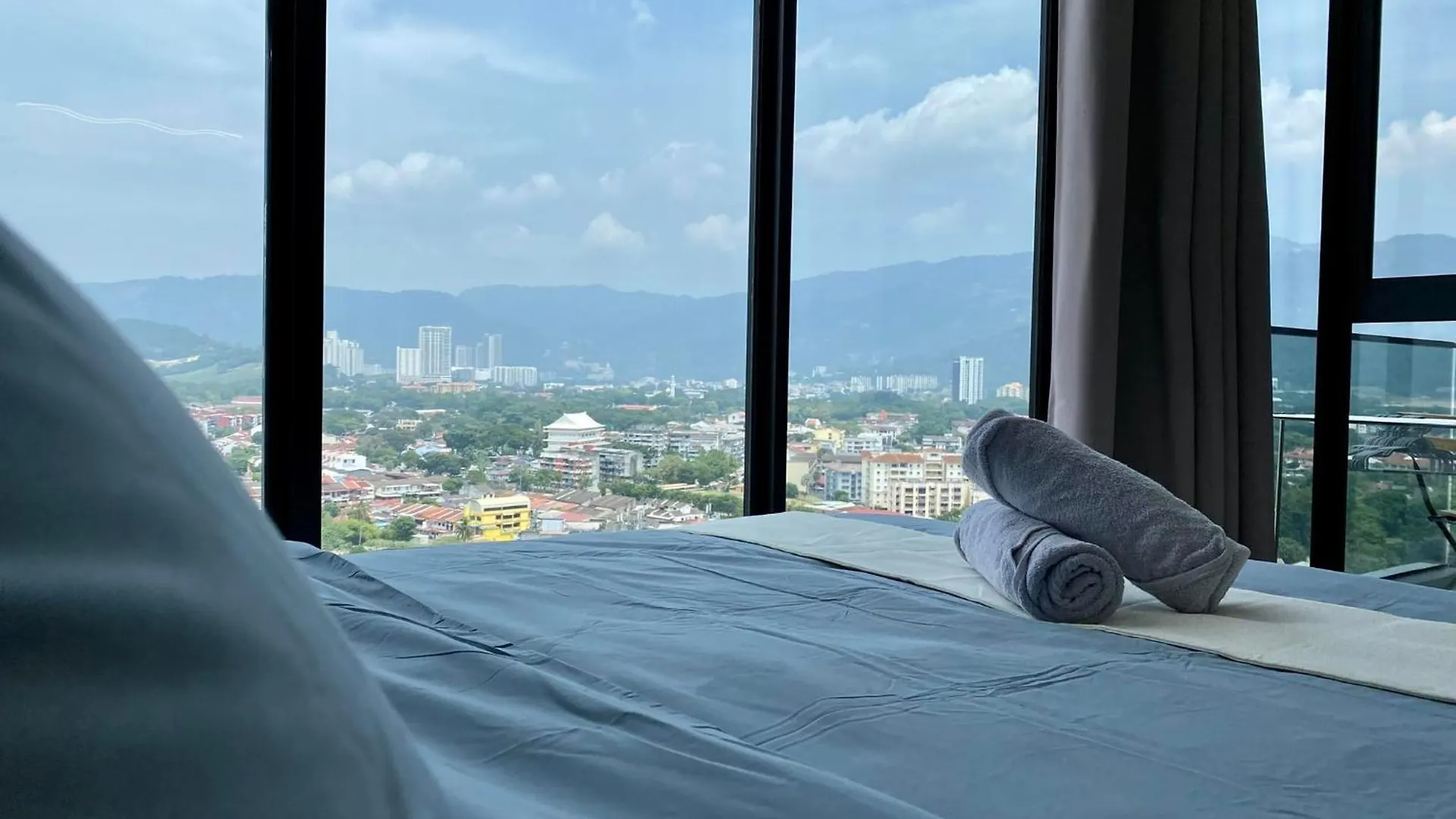 Daire Beacon Executive Suite By Staycation Homestay George Town