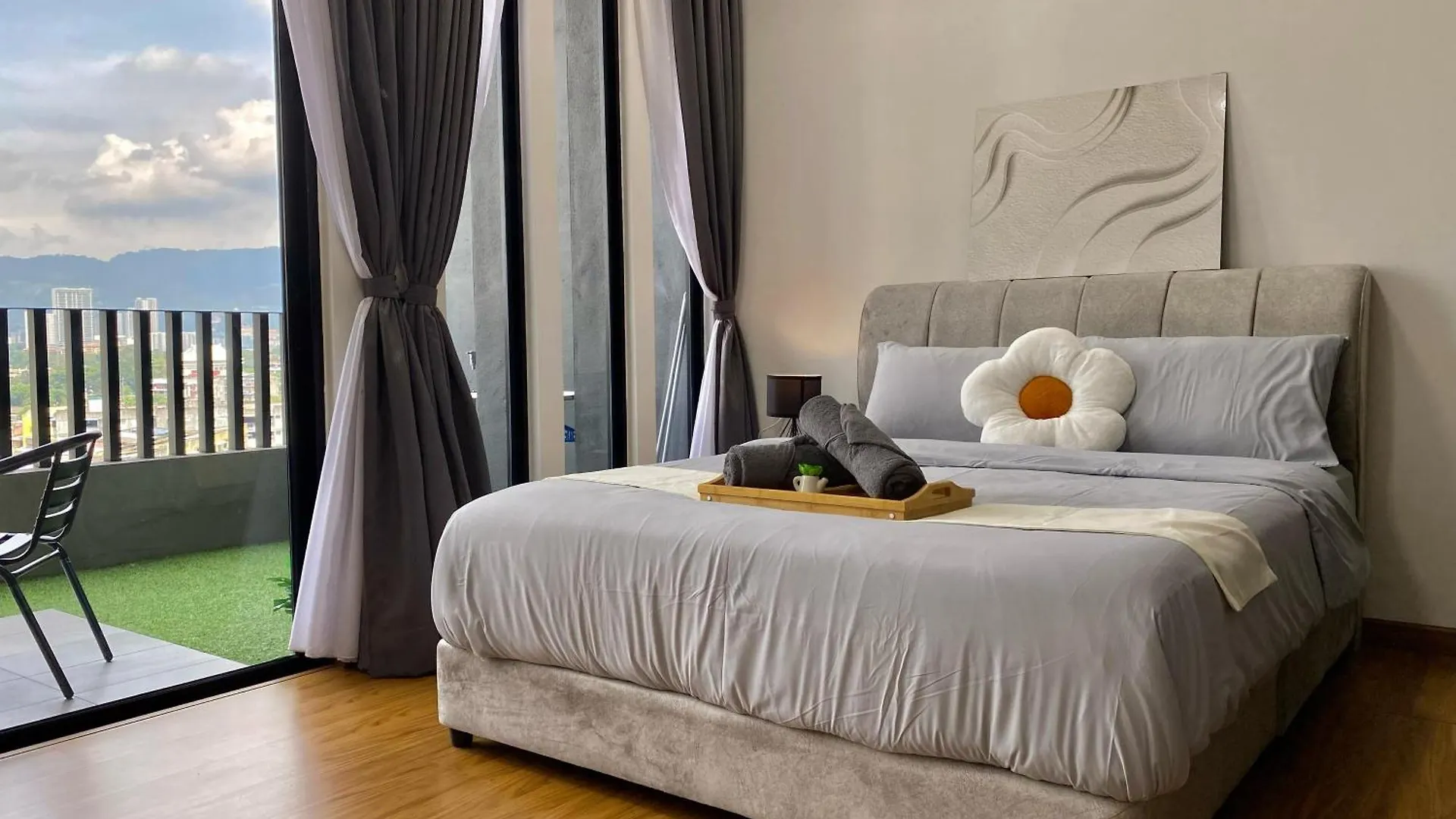 Daire Beacon Executive Suite By Staycation Homestay George Town